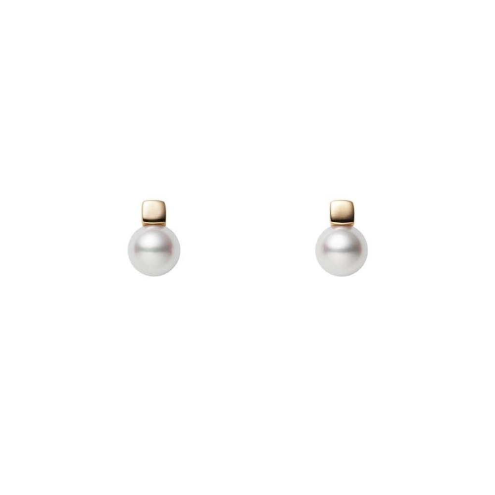 Chic Mikimoto 18k Gold and White Pearl Stud Earrings